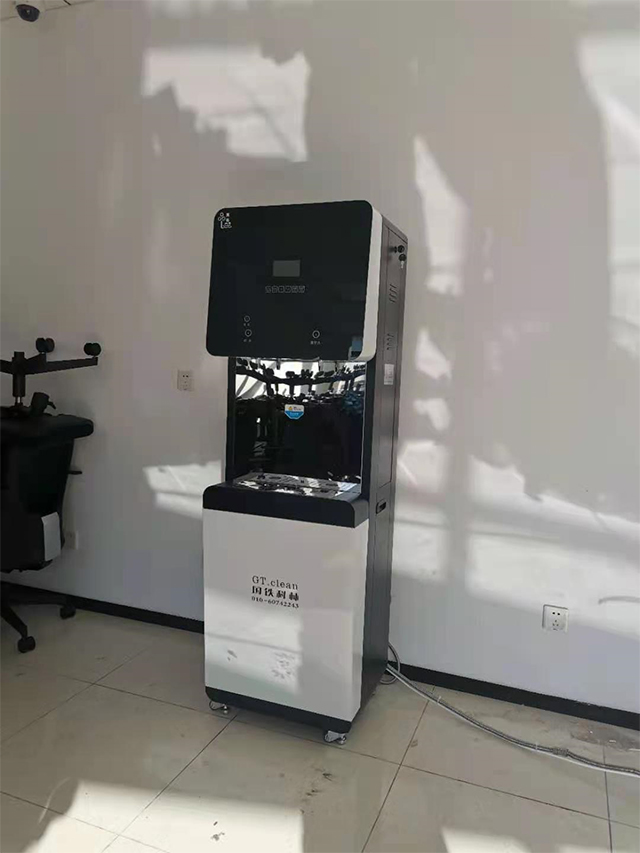 國林小知識：開水器和直飲機有什么區(qū)別？